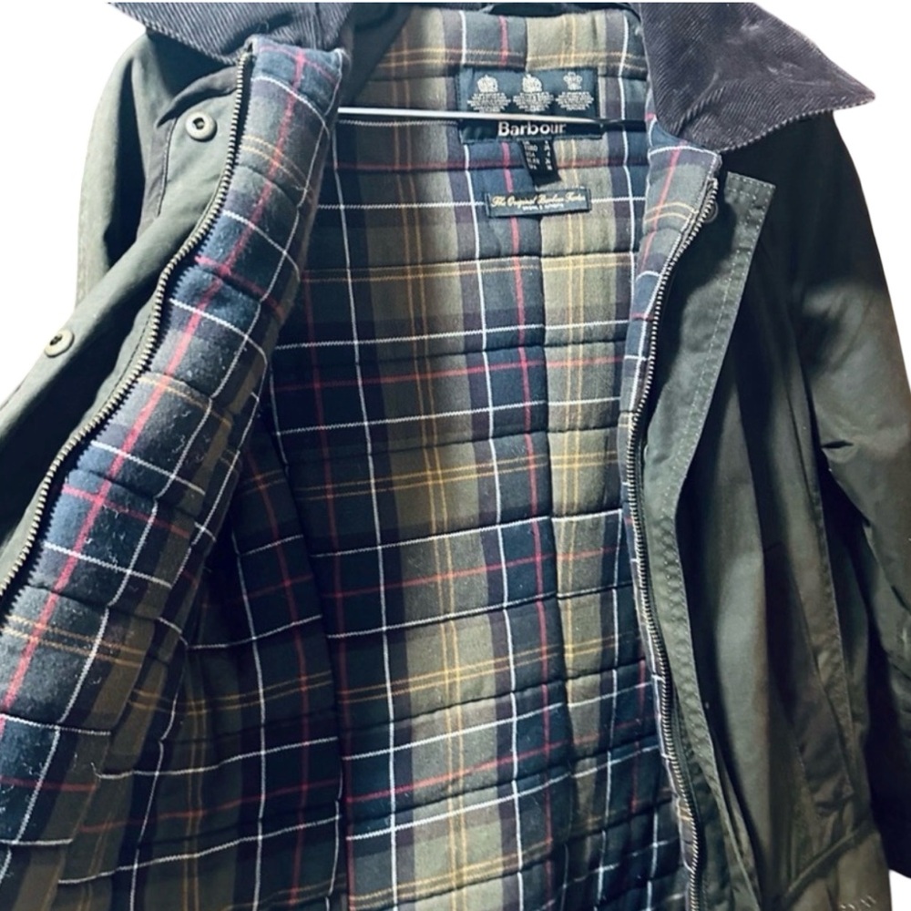 Barbour Utility Jacket with hood size 4 USA - Picture 2 of 8